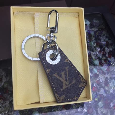 key holder button loose louis vuitton|Louis Vuitton keyholder.